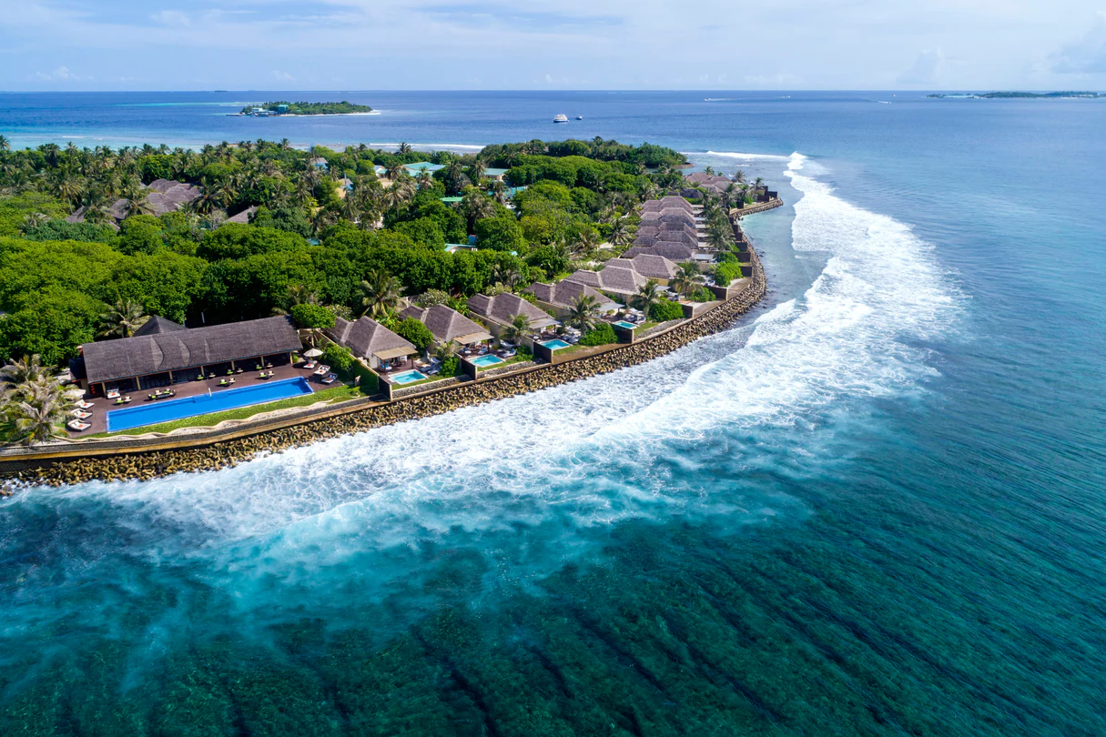 Sheraton Maldives Full Moon Resort 