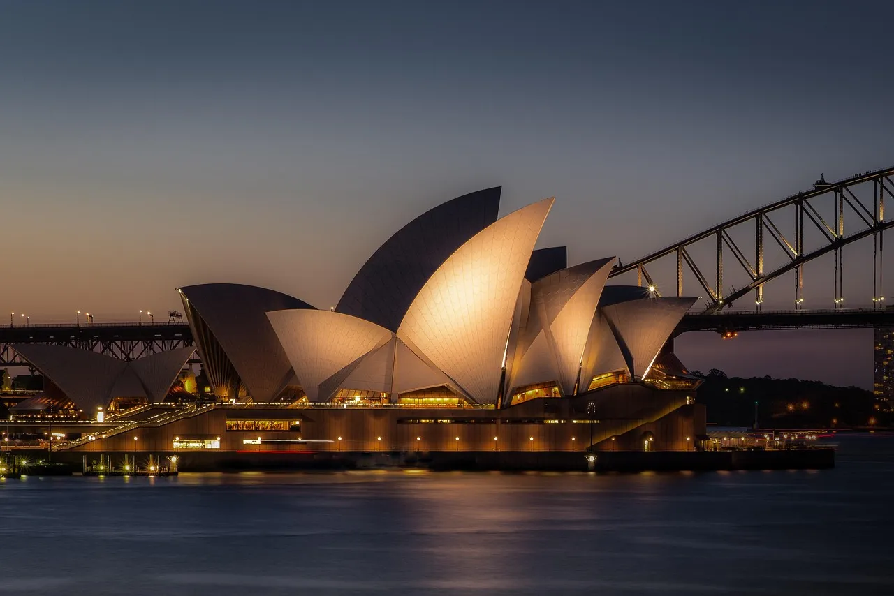 Melbourne & Sydney Express